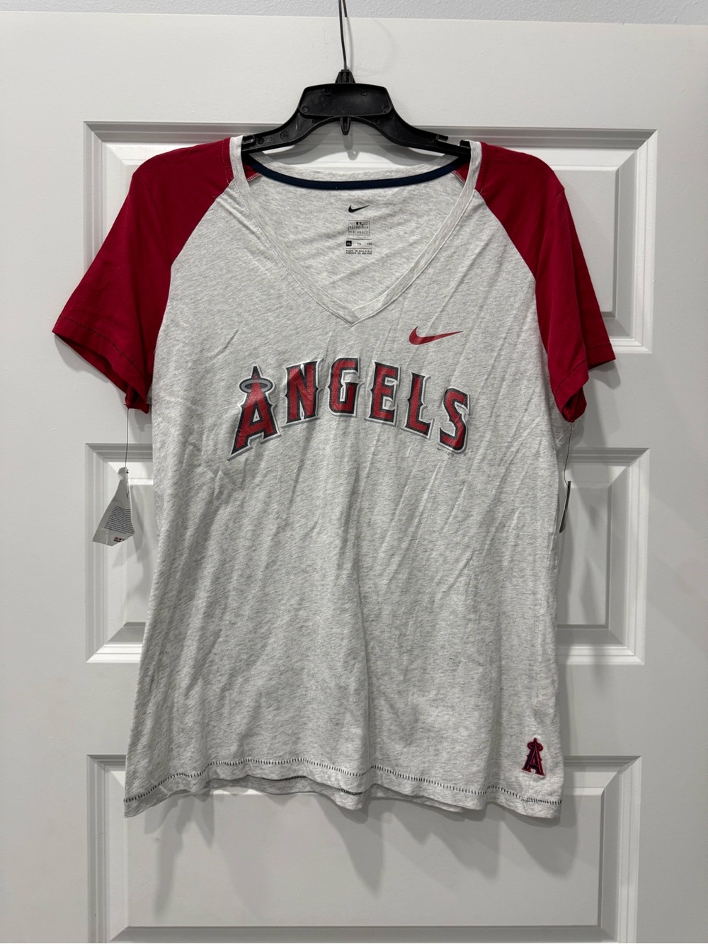 Nike Los Angeles Angels Women’s Raglan V-Neck T-Shirt